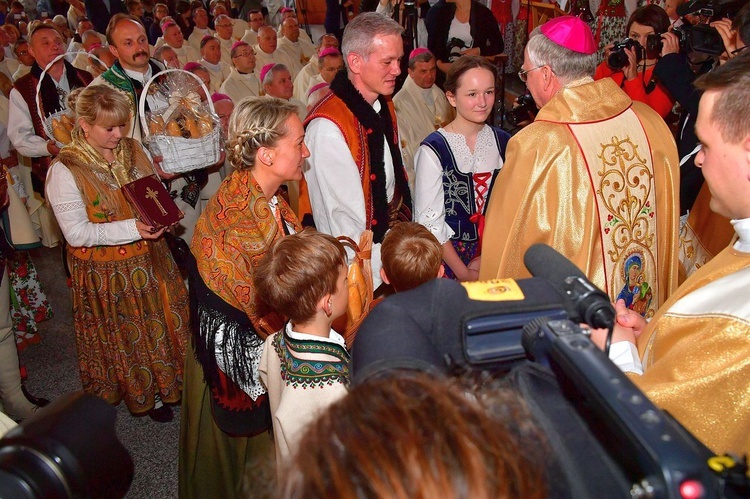 Episkopat Polski w kościele św. Krzyża w Zakopanem