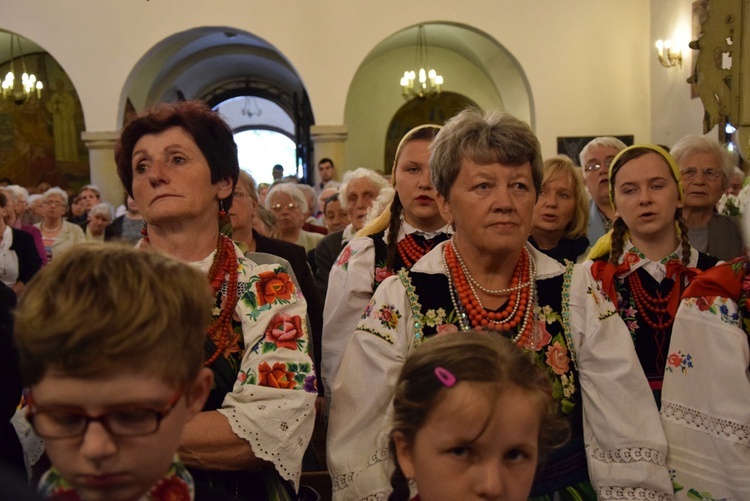 Powitanie ikony MB Częstochowskiej w Chruślinie