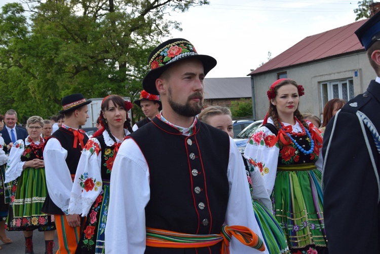 Powitanie ikony MB Częstochowskiej w Chruślinie