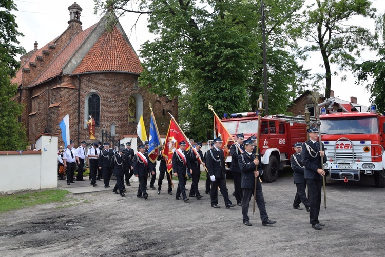 Powitanie ikony MB Częstochowskiej w Chruślinie