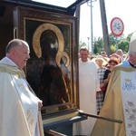 Powitanie ikony MB Częstochowskiej w parafii Chrystusa Dobrego Pasterza w Łowiczu