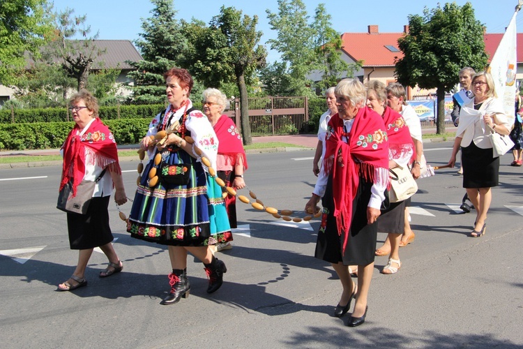 Powitanie ikony MB Częstochowskiej w parafii Chrystusa Dobrego Pasterza w Łowiczu