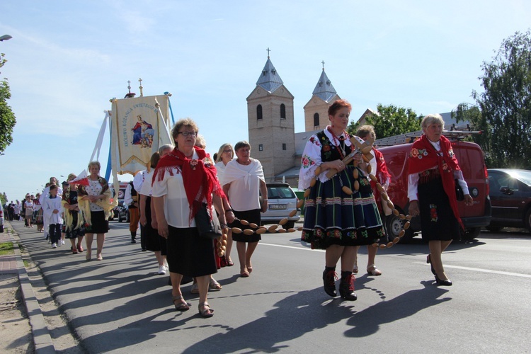 Powitanie ikony MB Częstochowskiej w parafii Chrystusa Dobrego Pasterza w Łowiczu