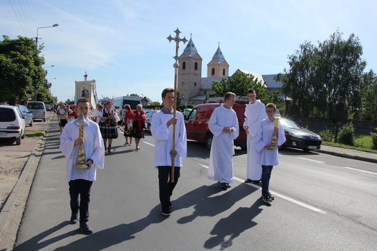 Powitanie ikony MB Częstochowskiej w parafii Chrystusa Dobrego Pasterza w Łowiczu