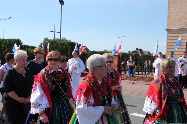 Powitanie ikony MB Częstochowskiej w parafii Chrystusa Dobrego Pasterza w Łowiczu