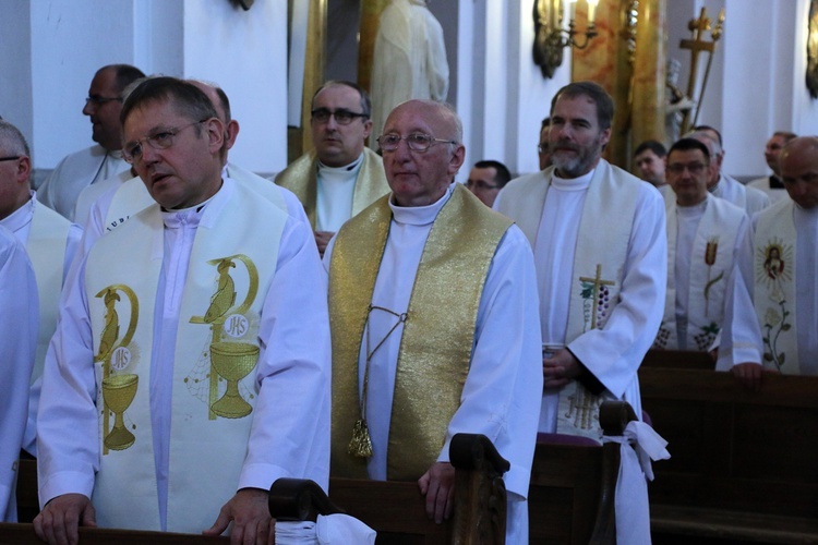 Pielgrzymka duchowieństwa do grobu św. Jadwigi