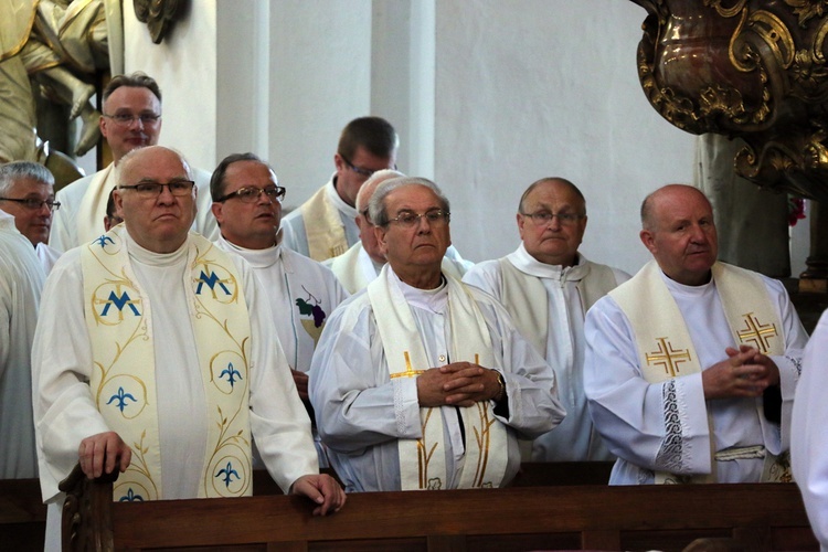 Pielgrzymka duchowieństwa do grobu św. Jadwigi