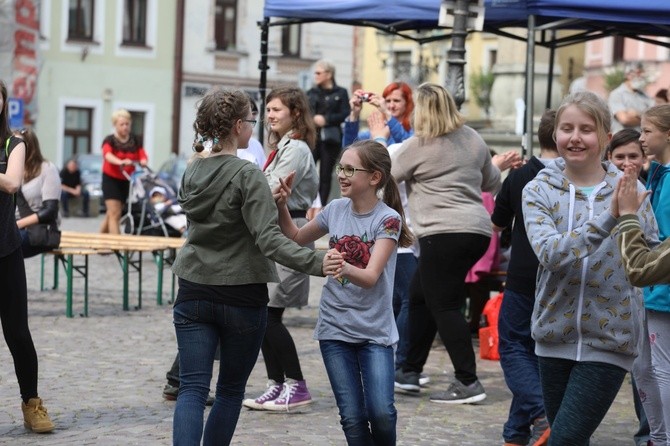 "Cała Polska tańczy dla JP2" - Skoczów 2017