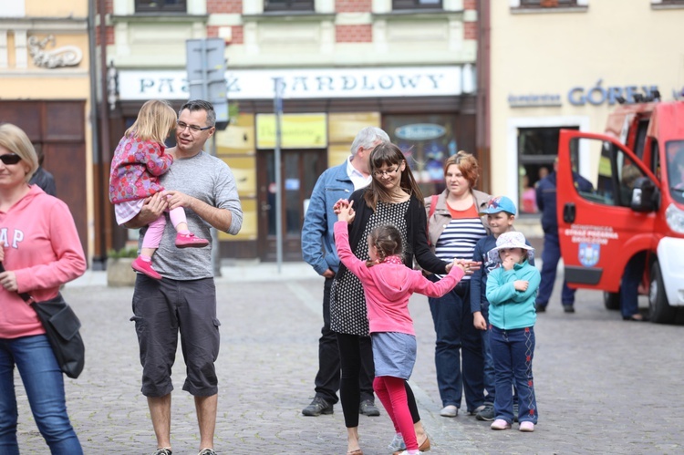 "Cała Polska tańczy dla JP2" - Skoczów 2017