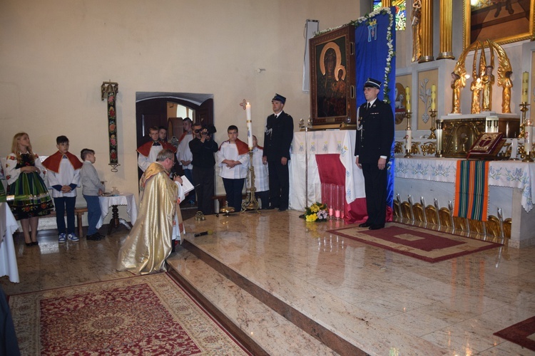 Powitanie ikony MB Częstochowskiej w Łyszkowicach