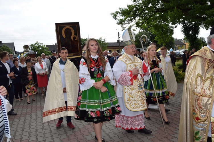 Powitanie ikony MB Częstochowskiej w Łyszkowicach