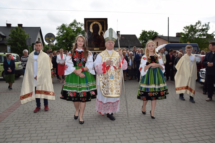 Powitanie ikony MB Częstochowskiej w Łyszkowicach