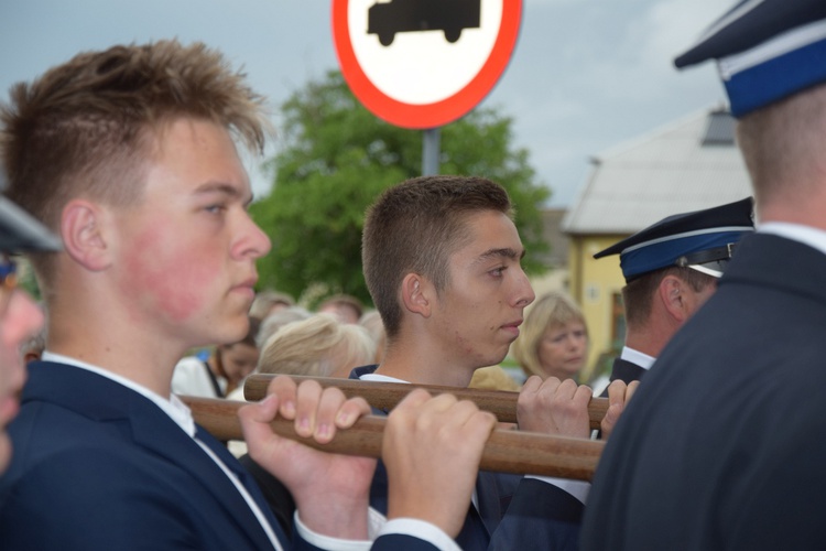 Powitanie ikony MB Częstochowskiej w Łyszkowicach