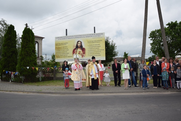 Powitanie ikony MB Częstochowskiej w Łyszkowicach