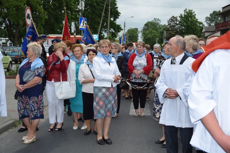 Powitanie ikony MB Częstochowskiej w Łyszkowicach