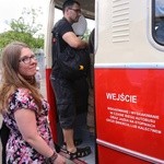 Przejazd starych autobusów