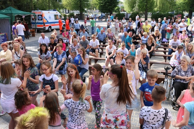 Festyn w parafii św. Teresy od Dzieciątka Jezus