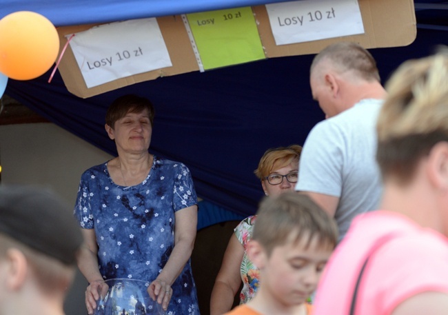 Festyn parafialny na radomskich Glinicach