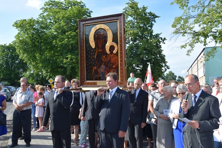 Powitanie ikony MB Częstochowskiej w Pszczonowie