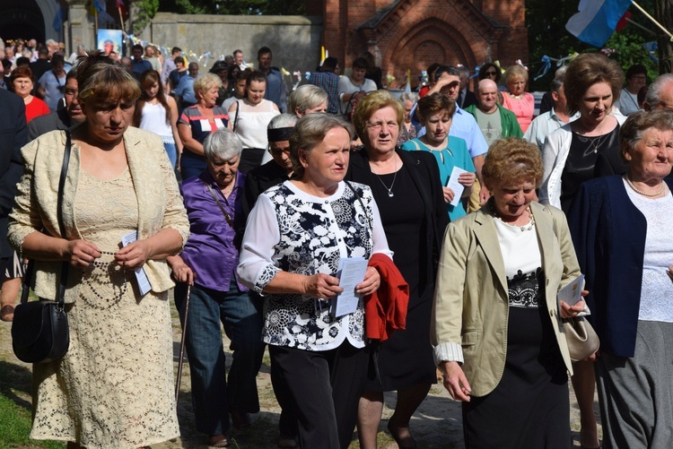 Powitanie ikony MB Częstochowskiej w Pszczonowie