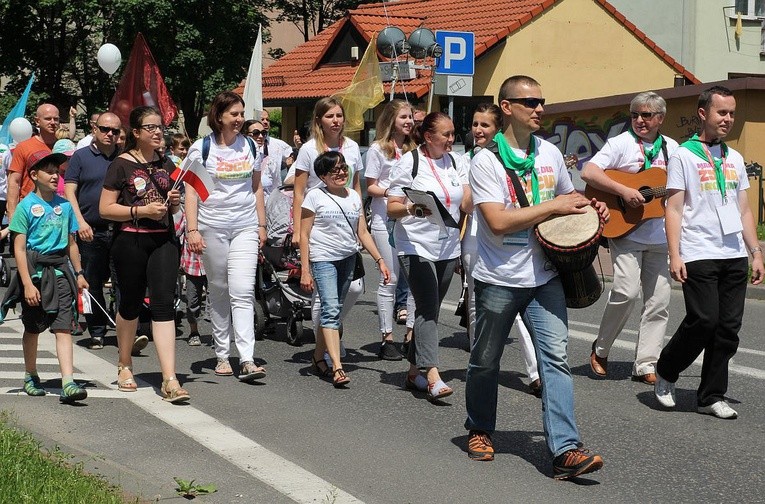 Żywieckie wspólnoty poprowadziły pierwszy Marsz dla Życia i Rodziny w mieście