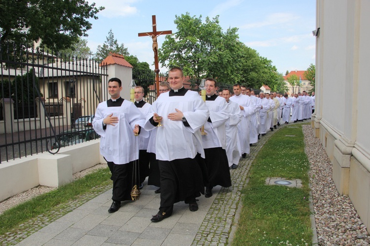 Promocja nadzwyczajnych szafarzy Komunii św.