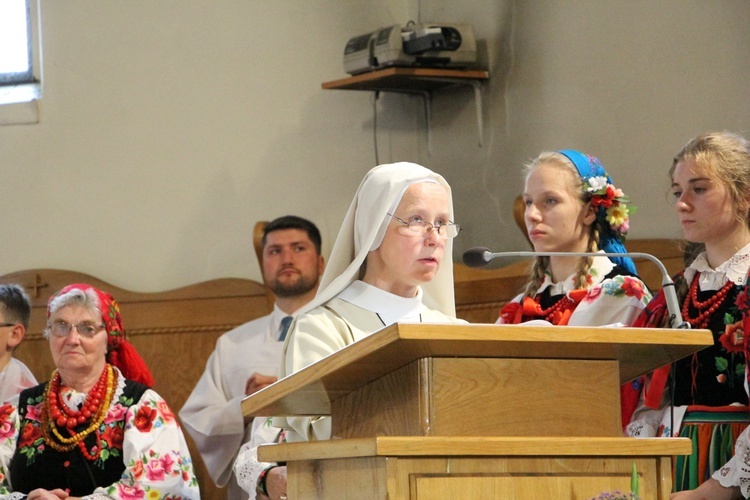 Powitanie ikony MB Częstochowskiej w parafii Świętego Ducha w Łowiczu