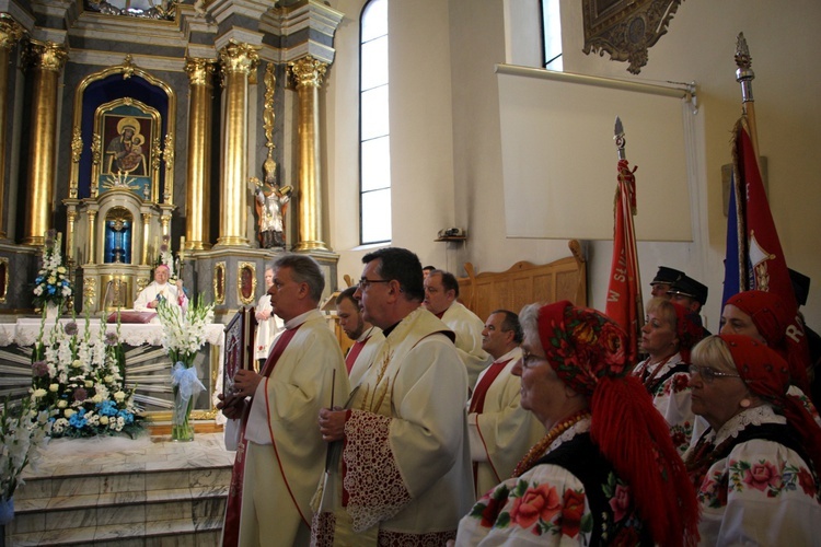 Powitanie ikony MB Częstochowskiej w parafii Świętego Ducha w Łowiczu