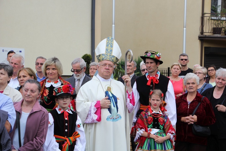 Powitanie ikony MB Częstochowskiej w parafii Świętego Ducha w Łowiczu