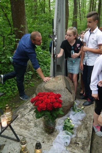 Spotkanie szkół świętych i błogosławionych w Zabawie