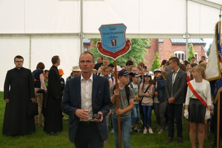 Spotkanie szkół świętych i błogosławionych w Zabawie