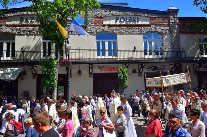 Najświętszy sakrament na Krupówkach