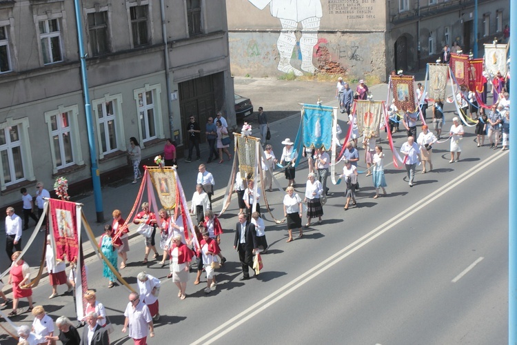 Wielka procesja w Legnicy