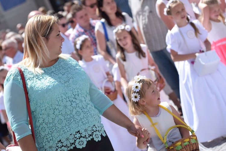 Ulicami Świdnicy z Najświętszym Sakramentem