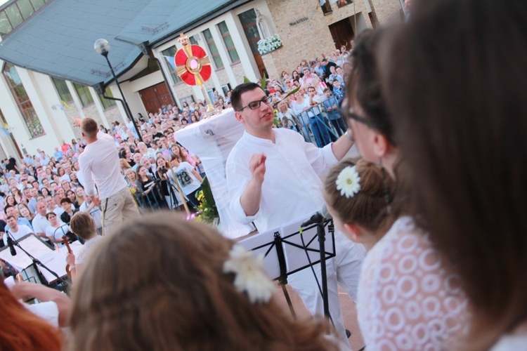 Zielonogórski Koncert Uwielbienia