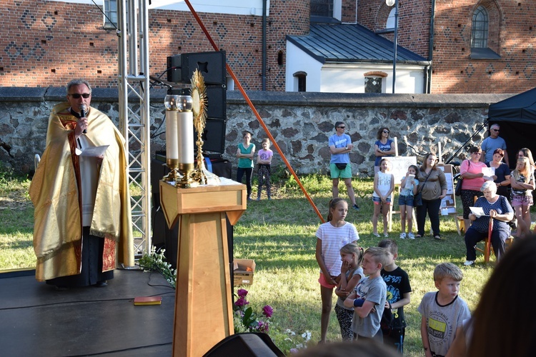 Wieczór Chwały w Przasnyszu