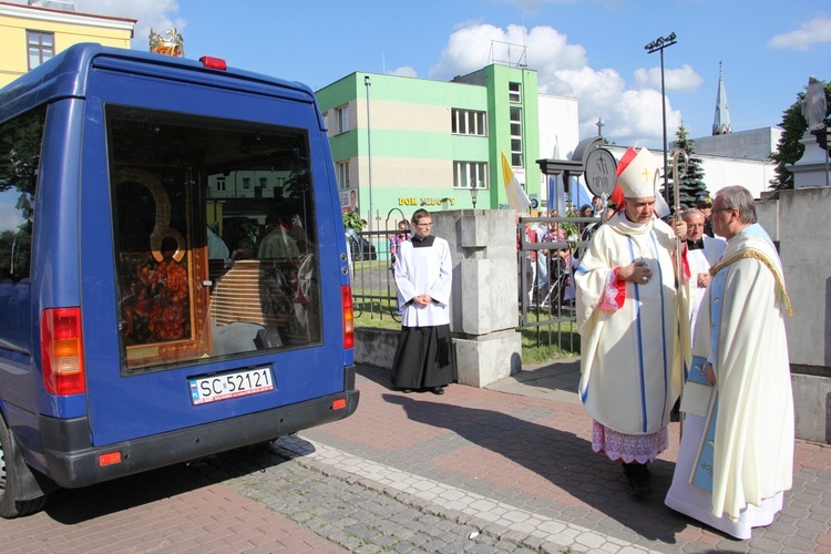 Powitanie MB Częstochowskiej w kościele rektorskim oo. pijarów w Łowiczu