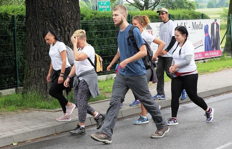 Z Jawiszowic-os. Brzeszcze na Jasną Górę w 36h