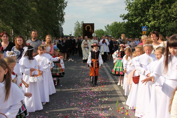 Powitanie ikony MB Częstochowskiej w Bełchowie