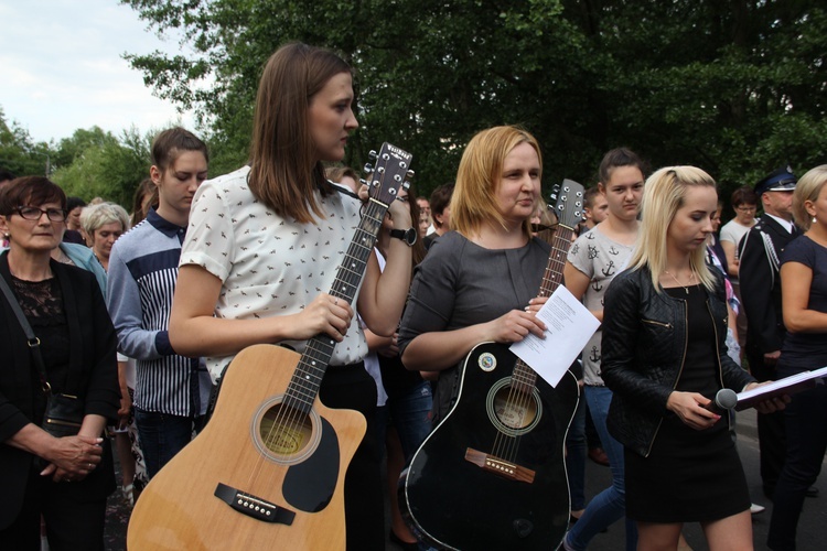 Powitanie ikony MB Częstochowskiej w Bełchowie