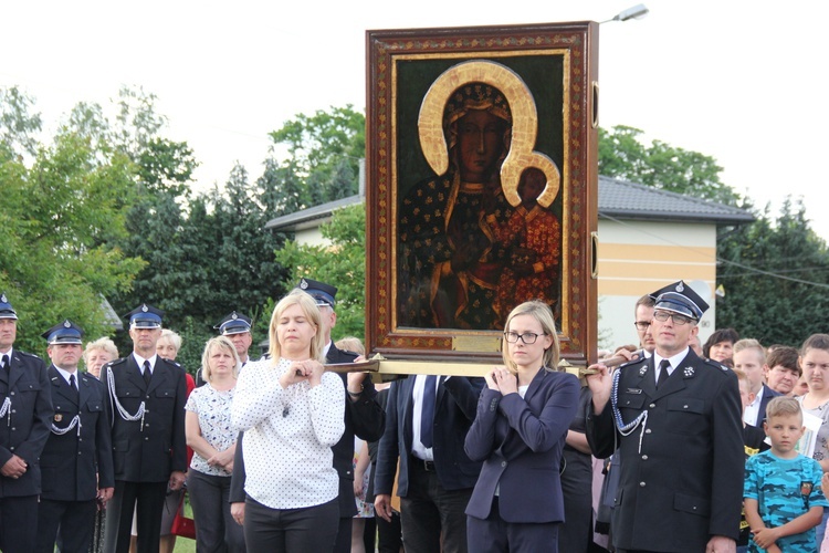 Powitanie ikony MB Częstochowskiej w Bełchowie