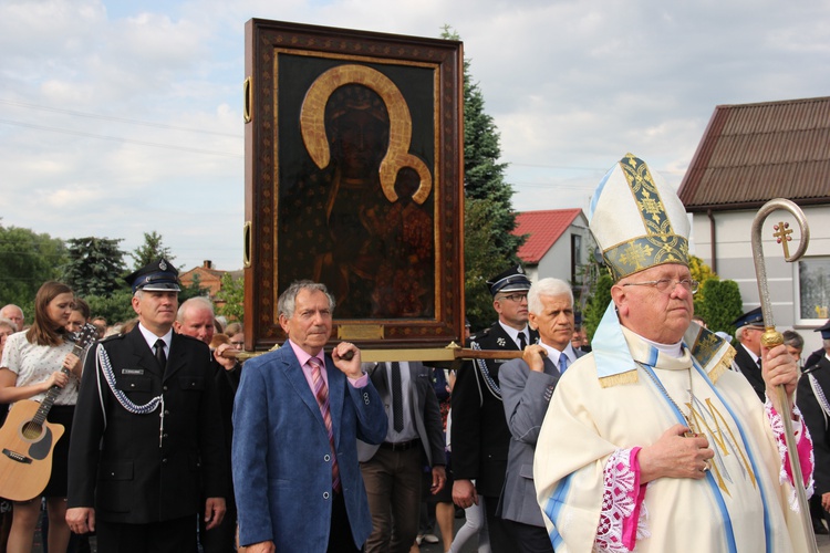 Powitanie ikony MB Częstochowskiej w Bełchowie