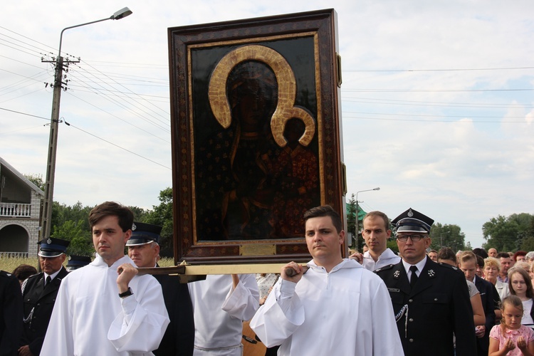 Powitanie ikony MB Częstochowskiej w Bełchowie