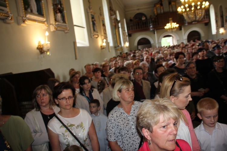 Powitanie ikony MB Częstochowskiej w Bełchowie