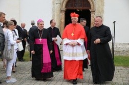 Cztery wieki Pustelni Złotego Lasu