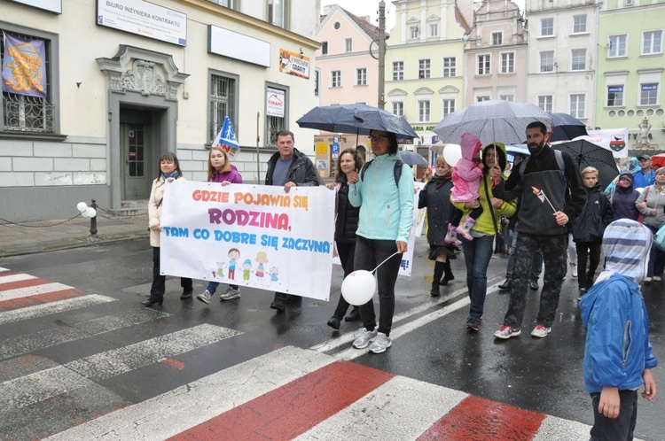 Marsz dla życia i rodziny w Nysie