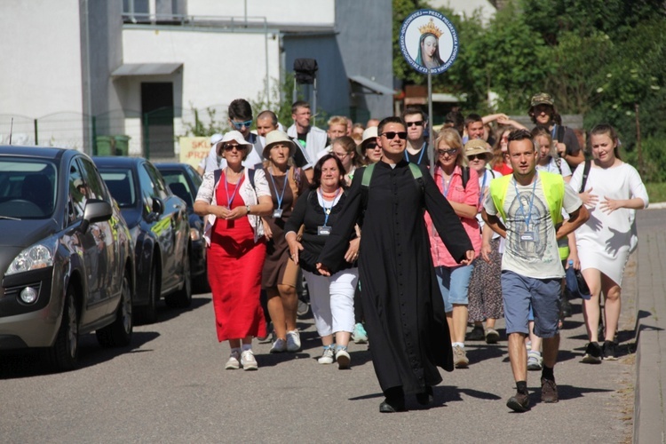 Piesza Pielgrzymka Powołaniowa do Rokitna