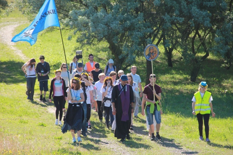 Piesza Pielgrzymka Powołaniowa do Rokitna