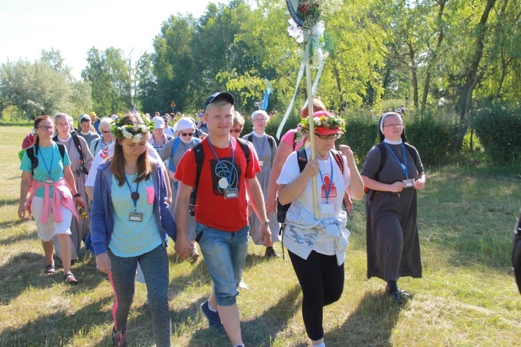 Piesza Pielgrzymka Powołaniowa do Rokitna