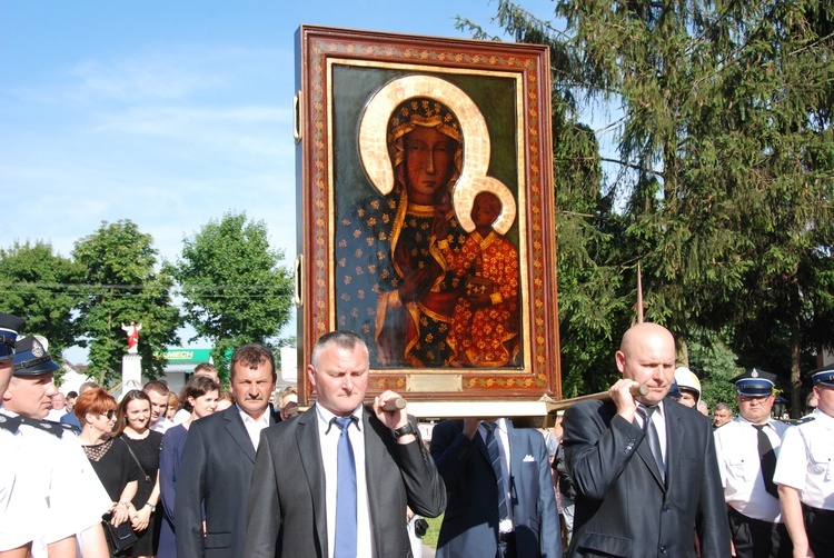 Powitanie ikony MB Częstochowskiej w Bednarach